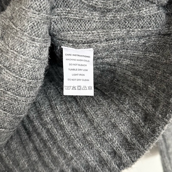 Gray Ribbed Wool-blend Sweater - Picture 5 of 6